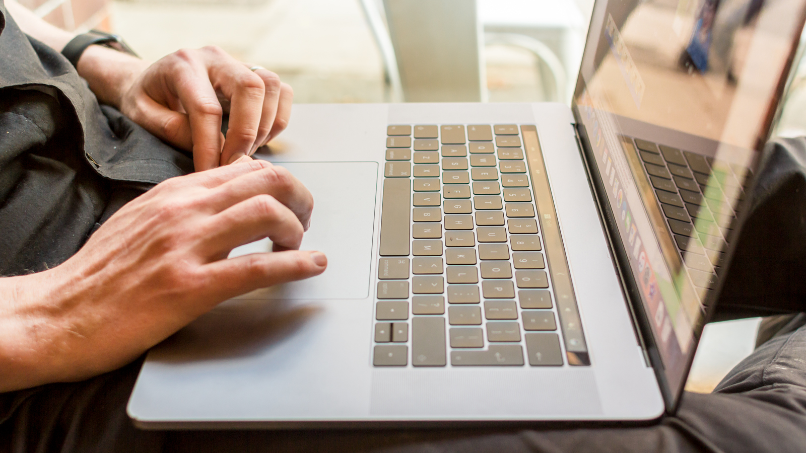 MacBook Pro如何修复触控板失灵_macOS驱动与硬件重置指南
