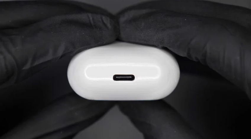 AirPods 3充电一晚没充满怎么办_AirPods 3充电接触不良检测
