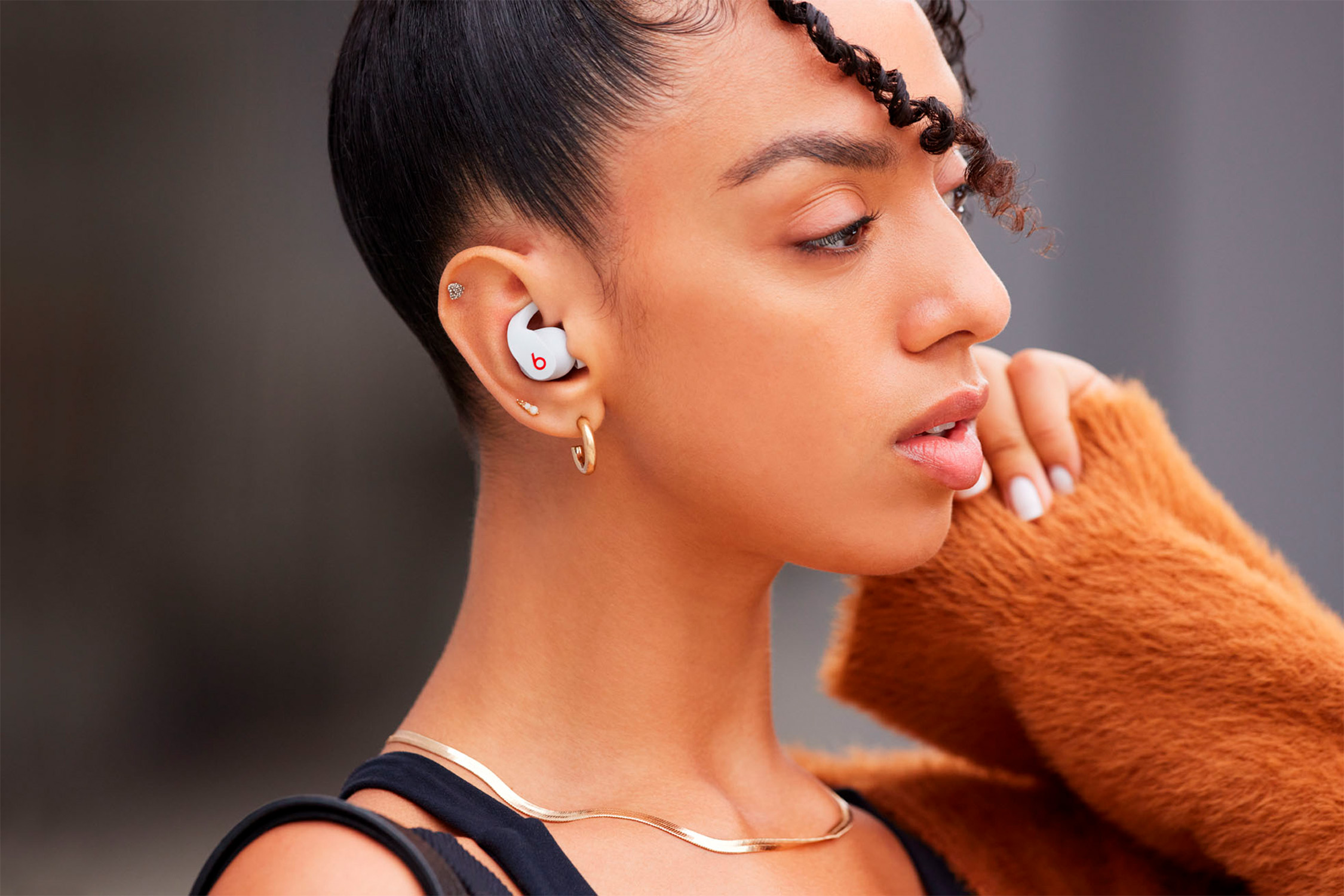 AirPods Pro 2 怎么开启单耳降噪模式_AirPods Pro 2 辅助功能隐藏设置