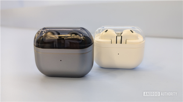 AirPods 4如何区分标准版和降噪版_AirPods 4版本差异详细对比