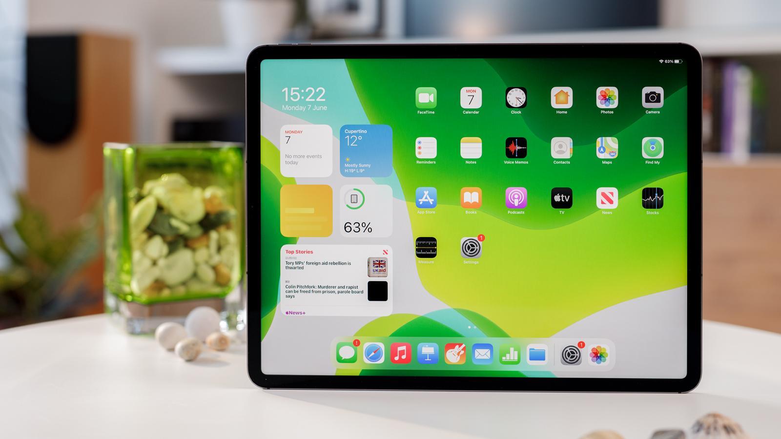 iPad 10怎么设置主屏幕大图标模式_iPad显示与亮度缩放设置