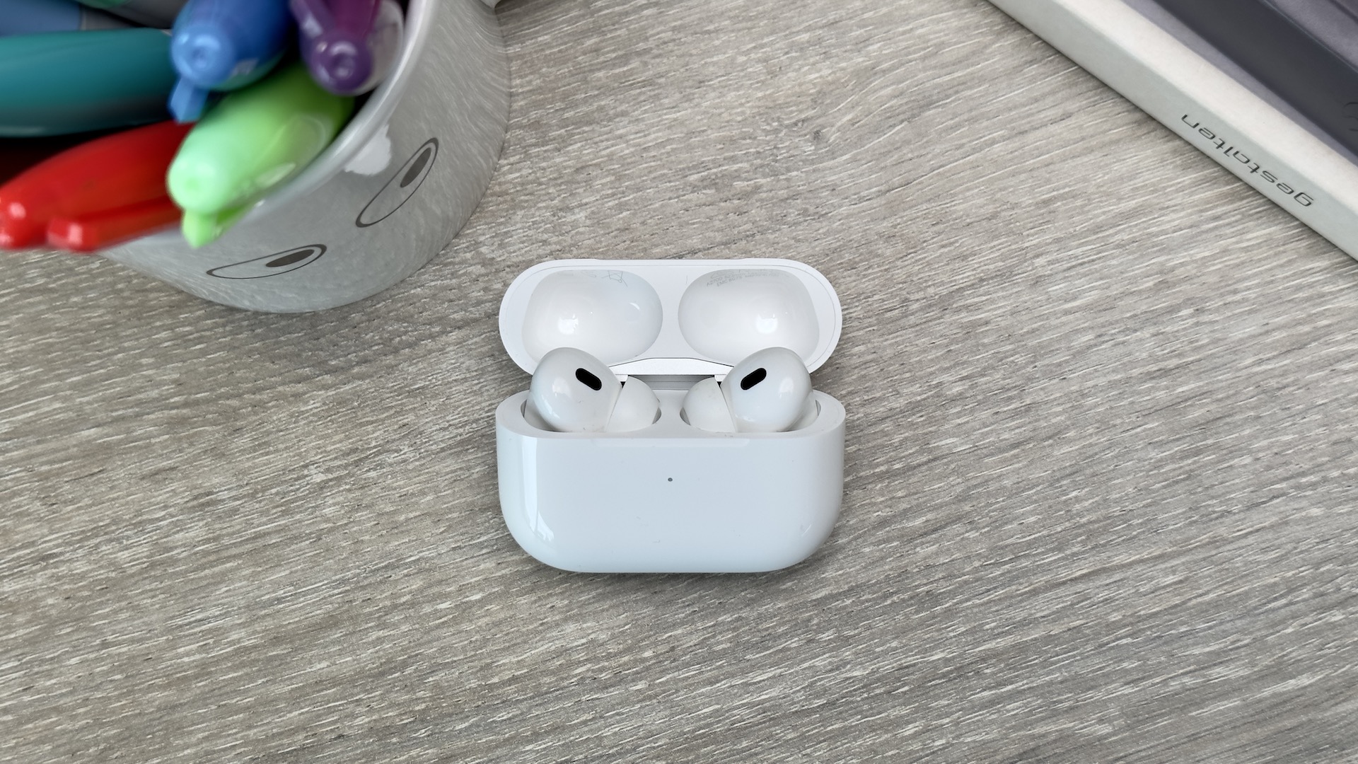 AirPods Pro降噪效果变差了怎么办_AirPods固件与硬件清洁检查
