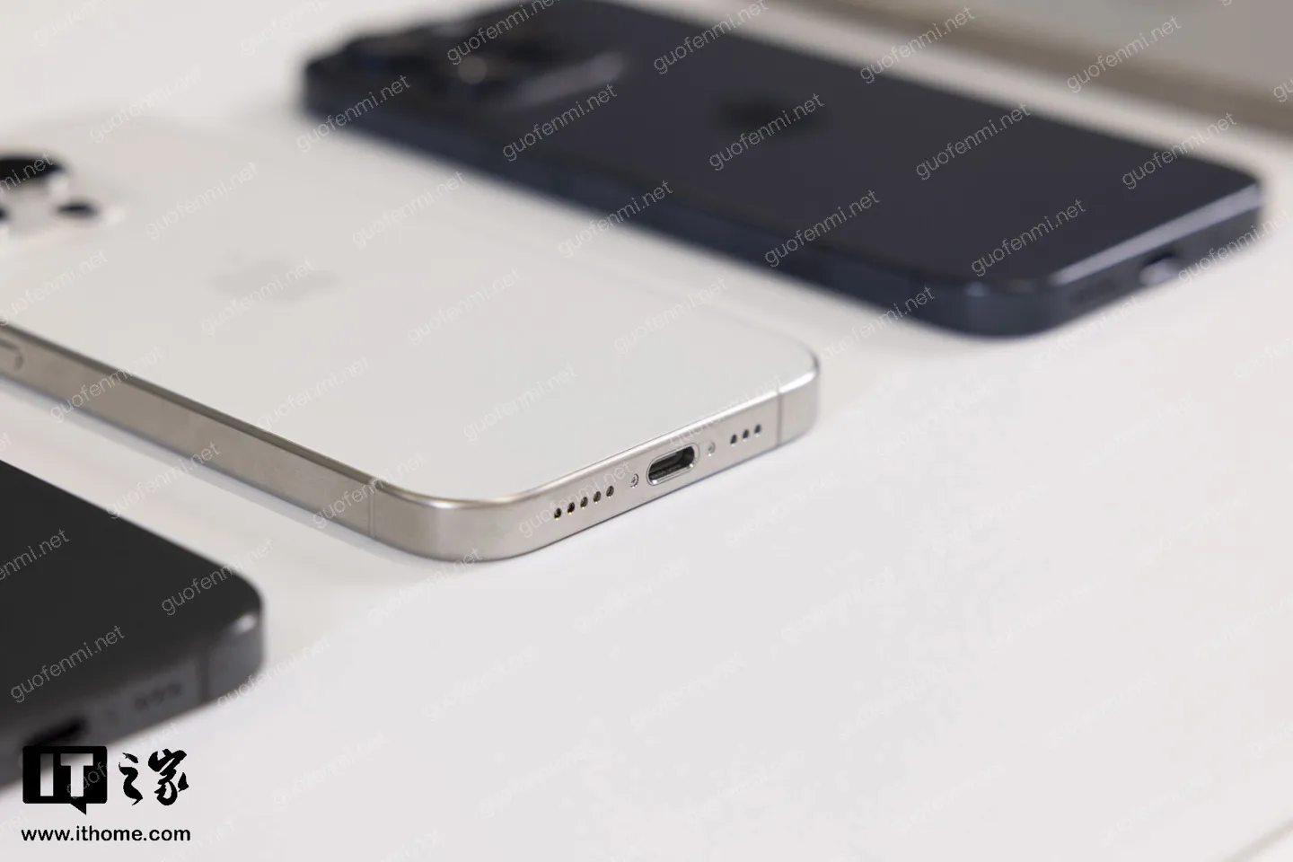 iPhone 15 Pro 接口连接移动硬盘_iPhone 15 Pro外接存储管理